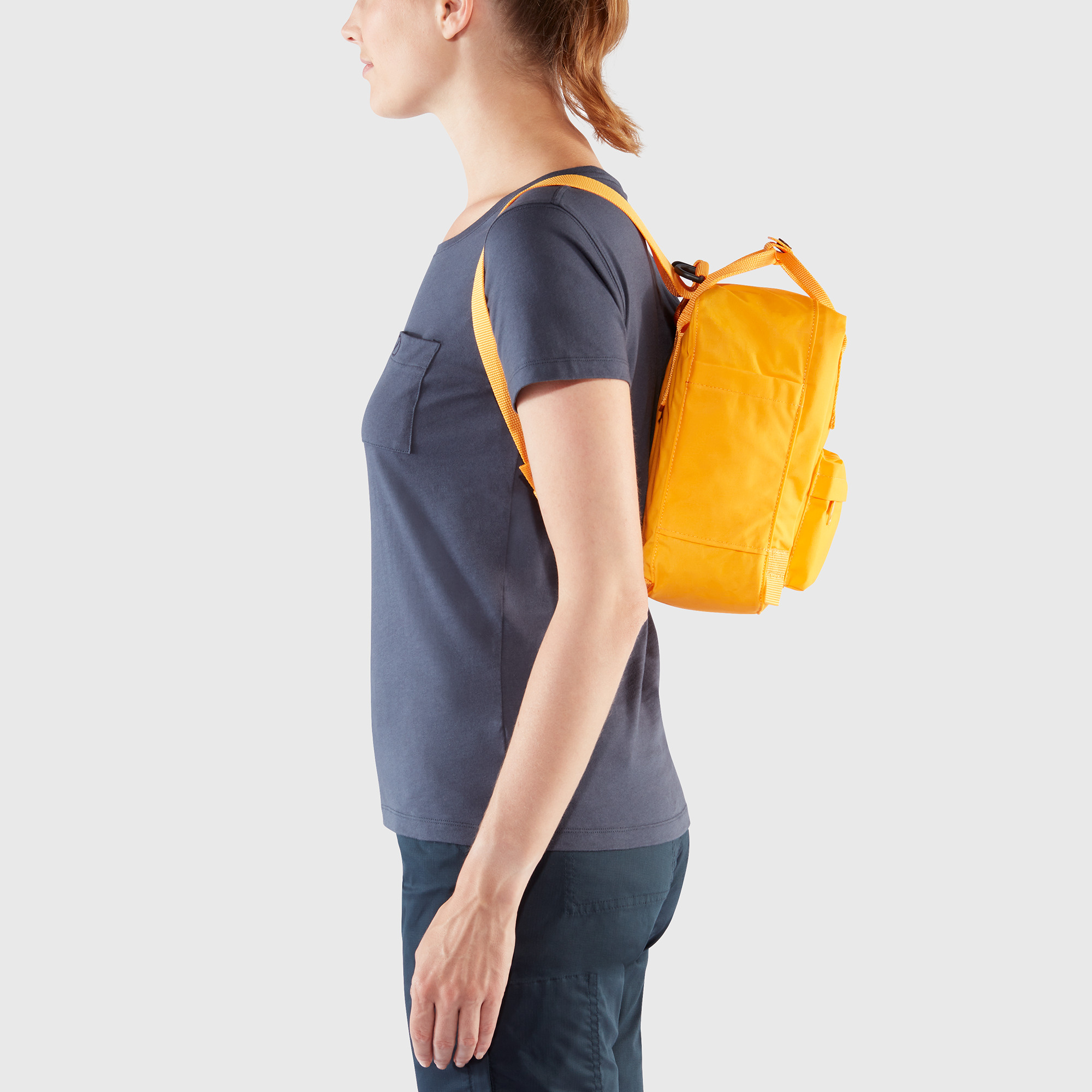 Kånken Mini Backpack - Fjällräven قهوه بيضا