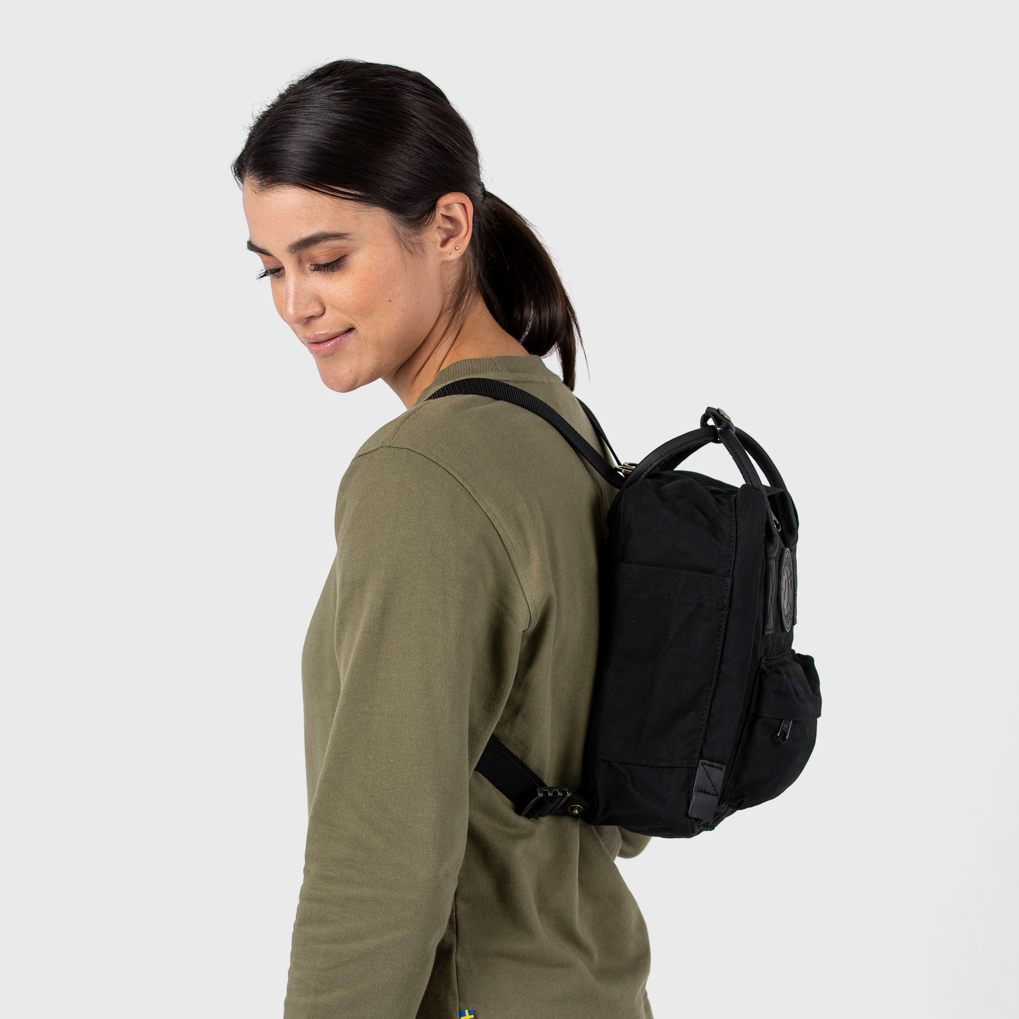 Kånken No. 2 Black Mini Backpack - Fjällräven جزمة عريس